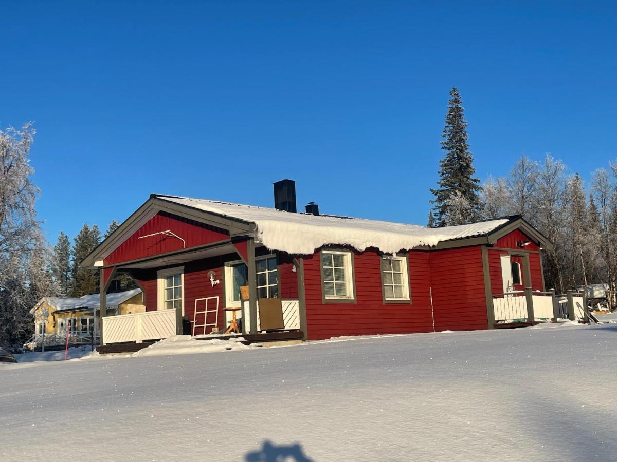 Villa Little Adorable Red Kiruna Exterior foto
