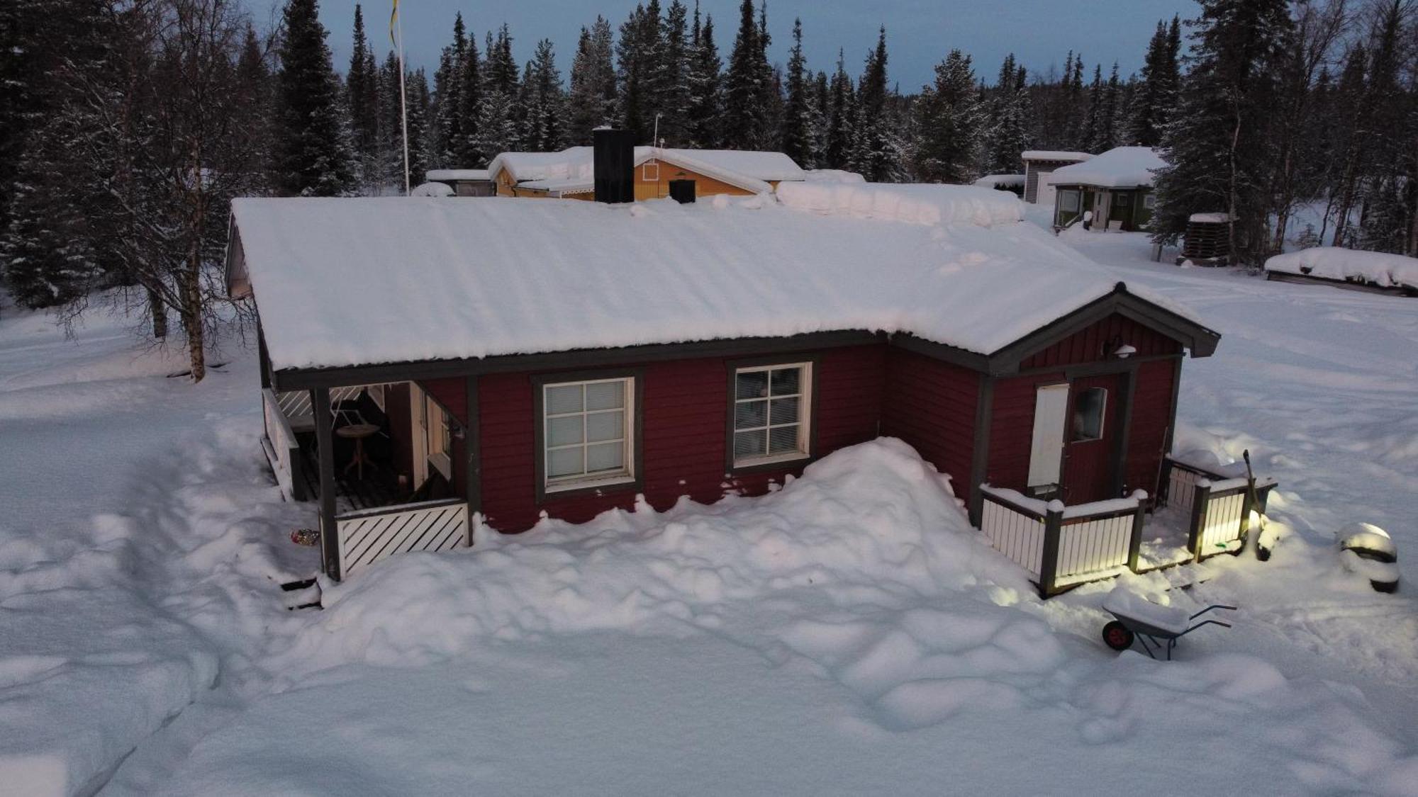 Villa Little Adorable Red Kiruna Exterior foto